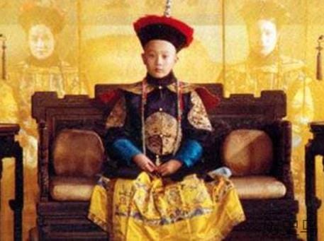 六岁登基的同治皇帝为何在19岁就英年早逝了